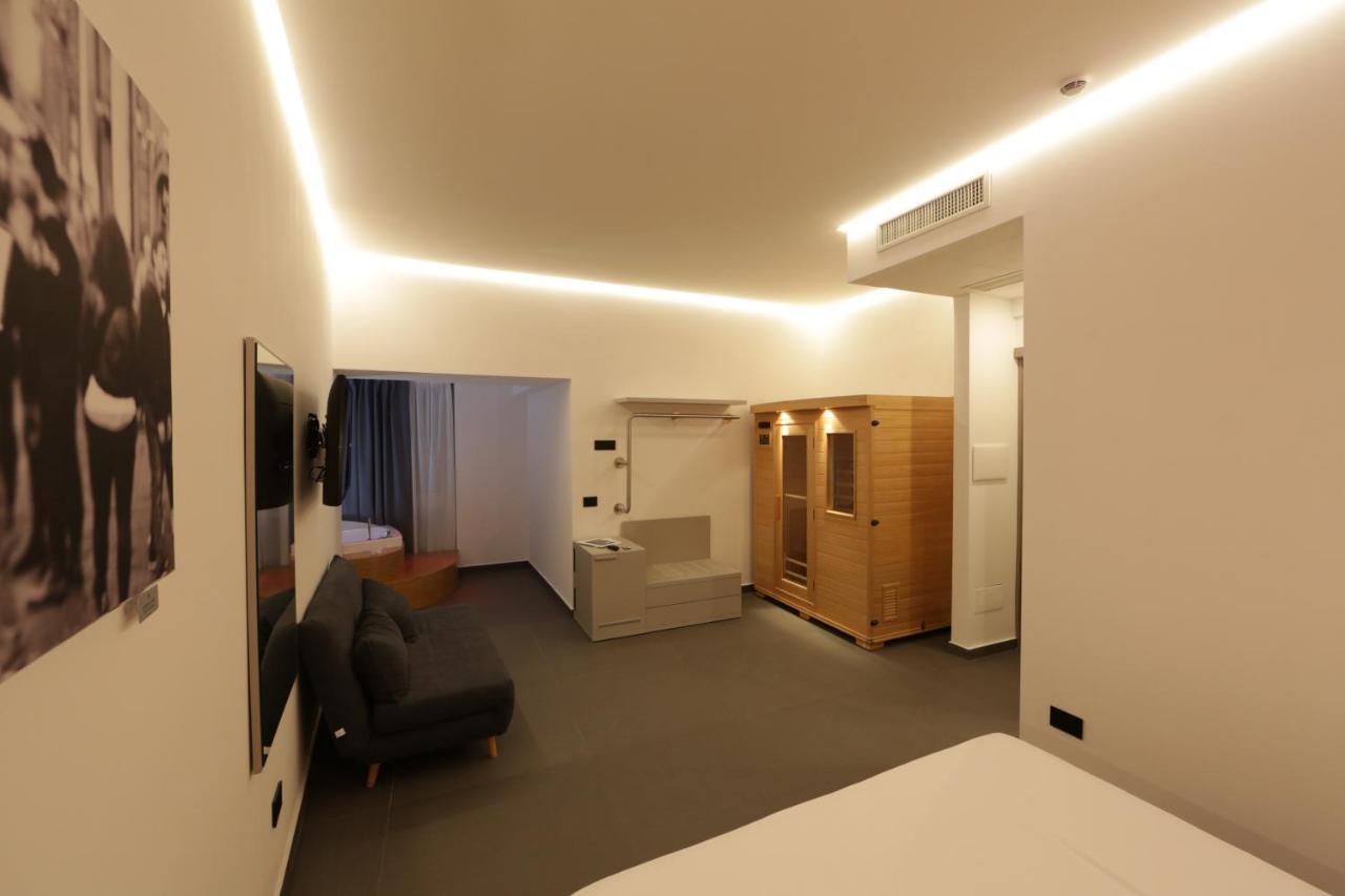 Cellamare Suite & Spa Napels Buitenkant foto